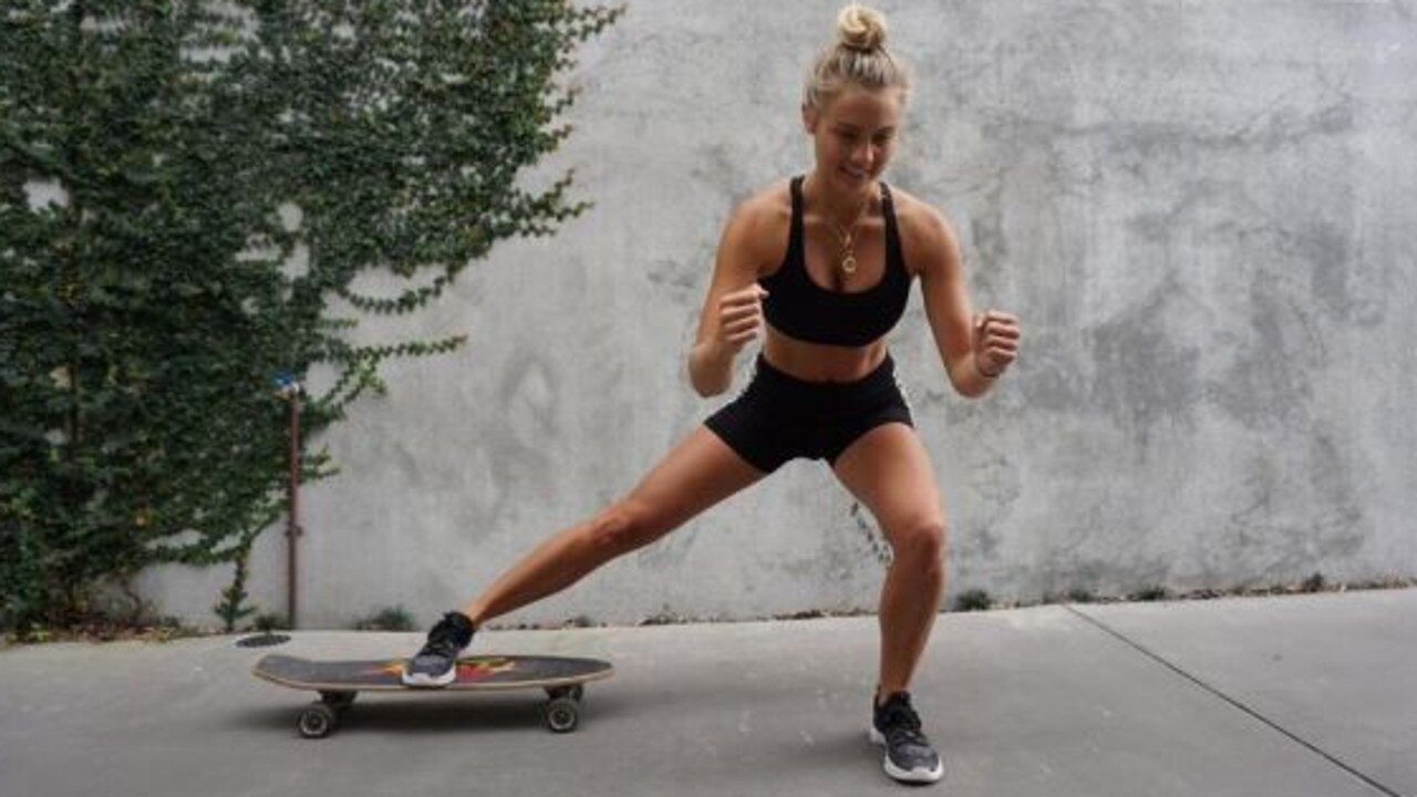 … and side lunges. Who knew it was so versatile? Picture: Instagram / Elyse Knowles