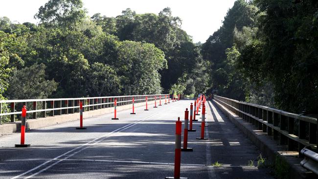 The Barron River bridge on the Kennedy Highway has been operating as a single lane thoroughfare for almost a year. Picture: Stewart McLean