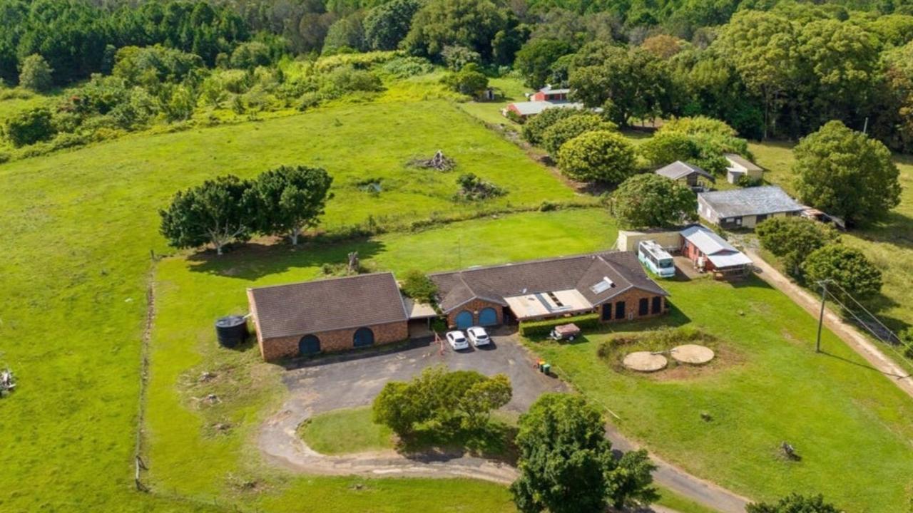 Alan McIntosh selling Tweed Coast Rd, Cudgen property with fully ...