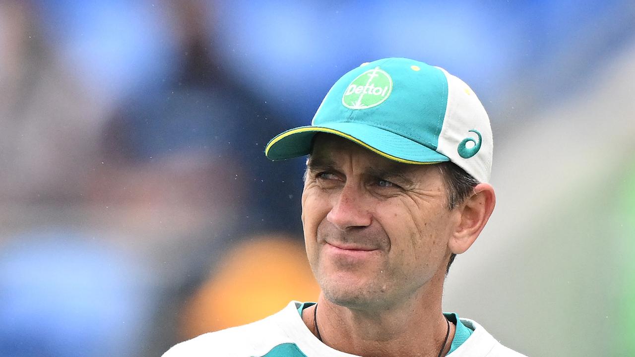 HOBART, AUSTRALIA - JANUARY 14: Justin Langer Head Coach of Australia is seen during an England Ashes squad nets session at Blundstone Arena on January 14, 2022 in Hobart, Australia. (Photo by Steve Bell/Getty Images)