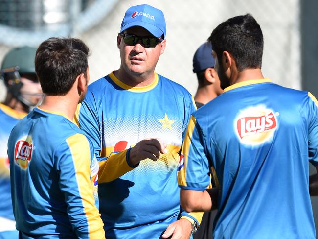 Mickey Arthur talks tactics during a net session.