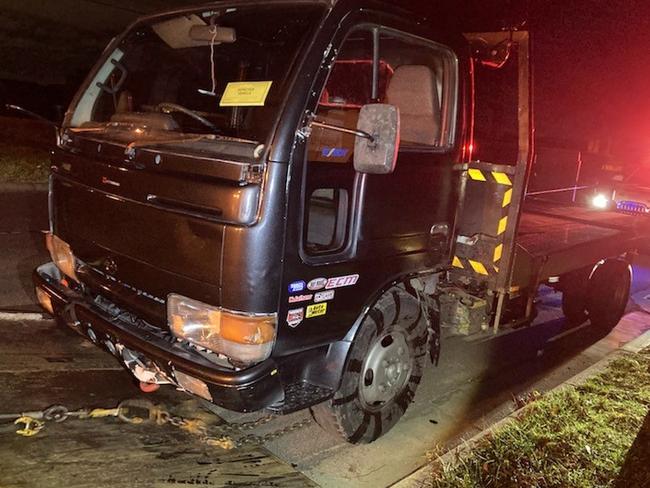 Less than roadworthy tow truck impounded in Carrum Downs on September 13, image: VICPOL