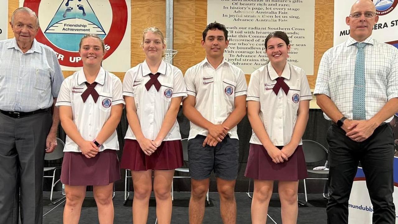 Mundubbera State College 2023 leaders with Doug McIver OAM, Mundubbera Local Legend &amp; Peter Townsend, Mundubbera State College Principal. Mundubbera has drawn more than $26.7 million in five years with the total income per student sitting at $23,614 in 2022, the most recent school funding statistics reveal.