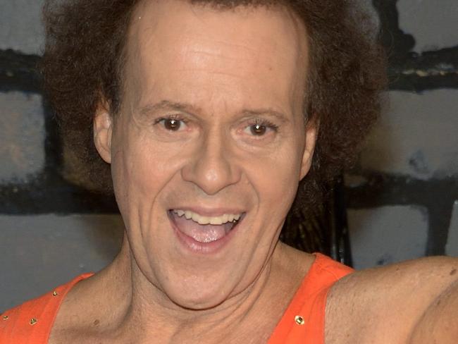 epa03837590 US fitness guru, Richard Simmons arrives on the red carpet for the MTV Video Music Awards at the Barclays Center in Brooklyn, New York, USA, 25 August 2013.  EPA/JASON SZENES