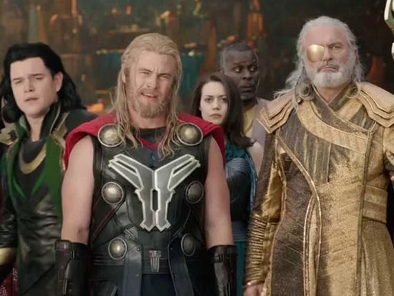 Damon (left) as an actor playing Loki in Thor: Ragnarok.