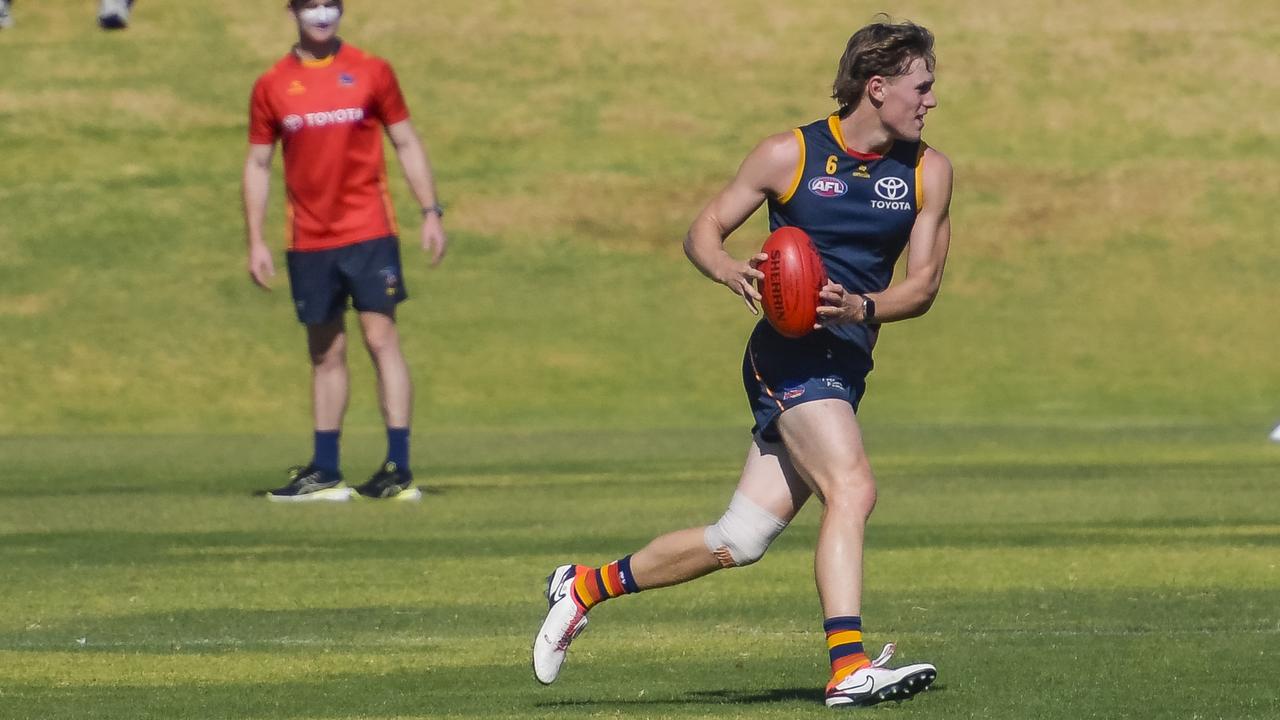 Top Crows draftee Dan Curtin at training on Friday. Picture: Roy VanDerVegt