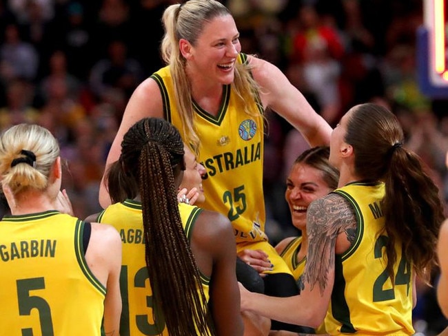 Lauren Jackson of Australia celebrates with teammates after playing her final Opals game during the 2022 FIBA Women's Basketball World Cup 3rd place match between Canada and Australia at Sydney Superdome, on October 01, 2022, in Sydney, Australia. Photo: Kelly Defina/Getty Images.