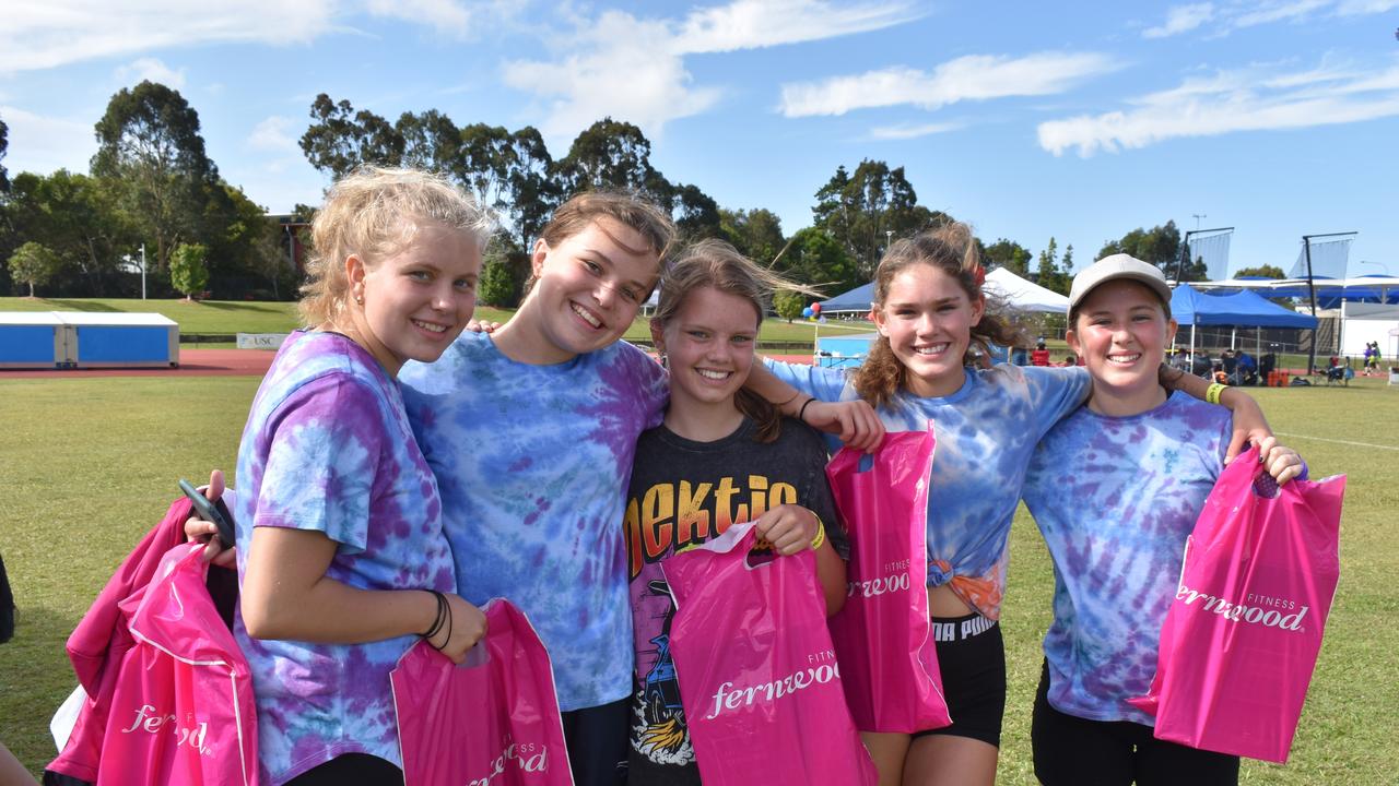 Matisse Passeggi, Ruby Simmons, Chelsea Simmons, Mena Wilkinson and Kendra Patrick at the Sunshine Coast Relay for Life 2022.