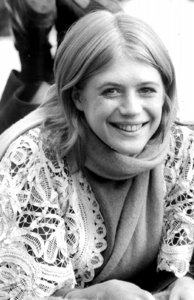 Faithfull in Sydney after her recovery from a drug overdose in 1969. Picture: NCA.