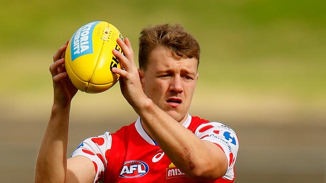 Jack Macrae is the top SuperCoach trade target for Round 9. Picture: Darrian Traynor/Getty Images.