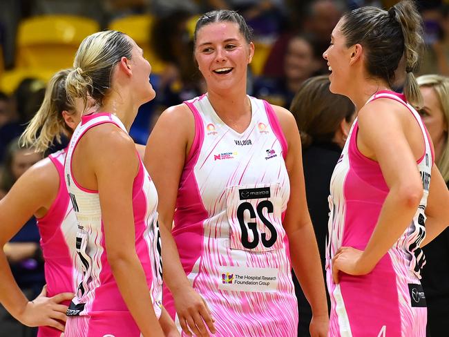 Eleanor Cardwell and her Thunderbirds’ teammates are all smiles. Picture: Albert Perez/Getty Images