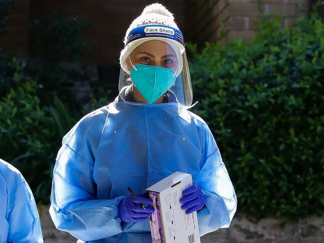 SYDNEY, AUSTRALIA - Newswire Photos AUGUST 04, 2021: Nurses are seen working at the Coogee pop up Drive thru Covid-19 testing site during Lockdown in Sydney. Picture: NCA Newswire /Gaye Gerard