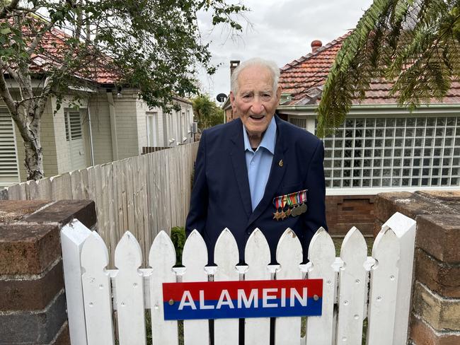 World War II veteran Keith Arneman pictured outside his Sydney home.