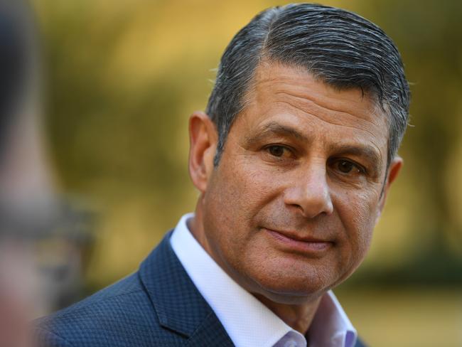 Both private and public wages grew strongly under former Victorian Premier Steve Bracks.