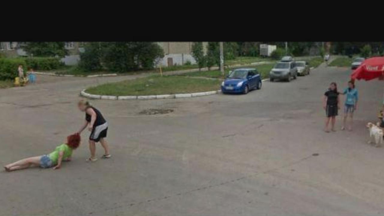 Google street view reveals bizarre Russian lifestyle  —  Australia's leading news site