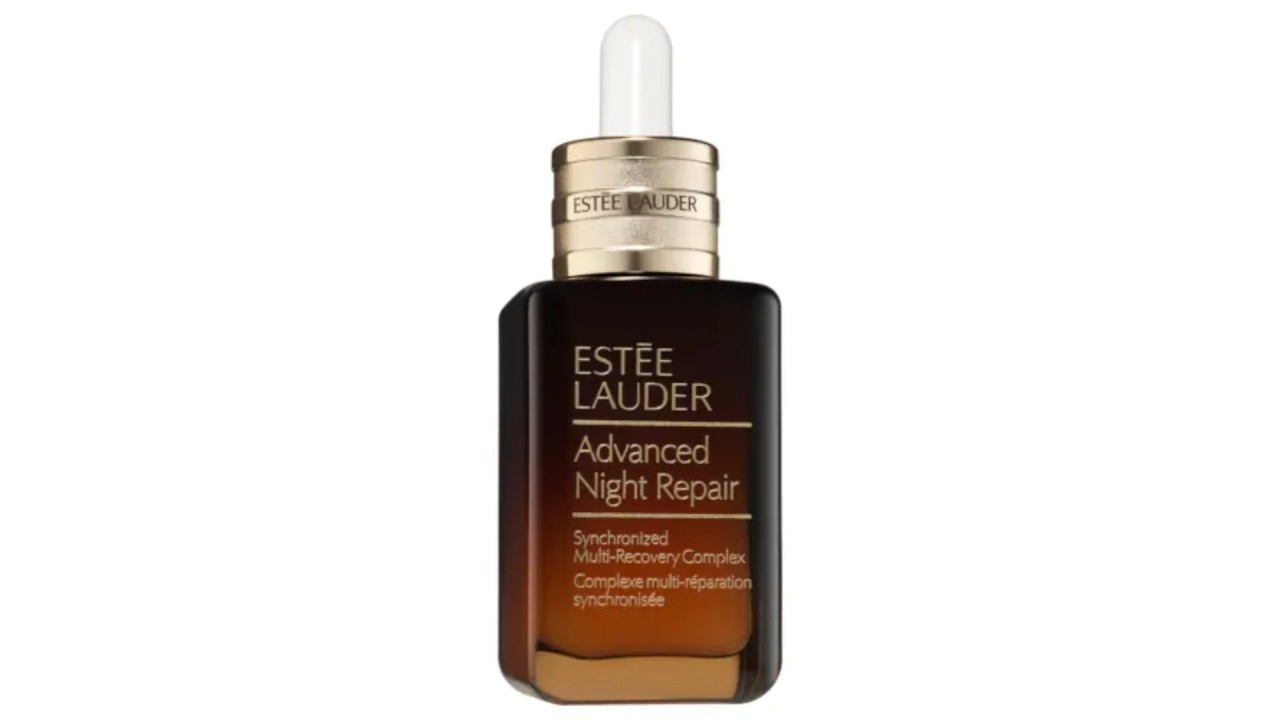 This potent hydrating serum is suitable for any skin type and targets common visible signs of the skin ageing.