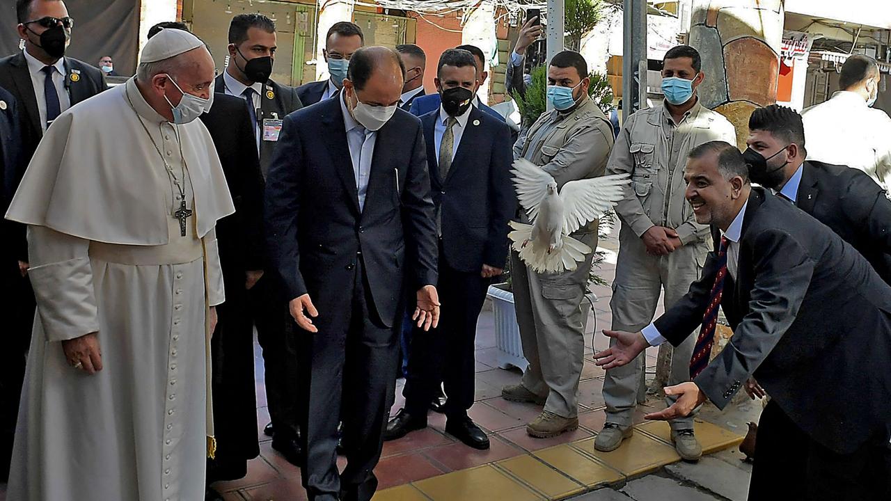 Pope Francis Meets With Iraq’s Top Shiite Cleric Grand Ayatollah Ali ...