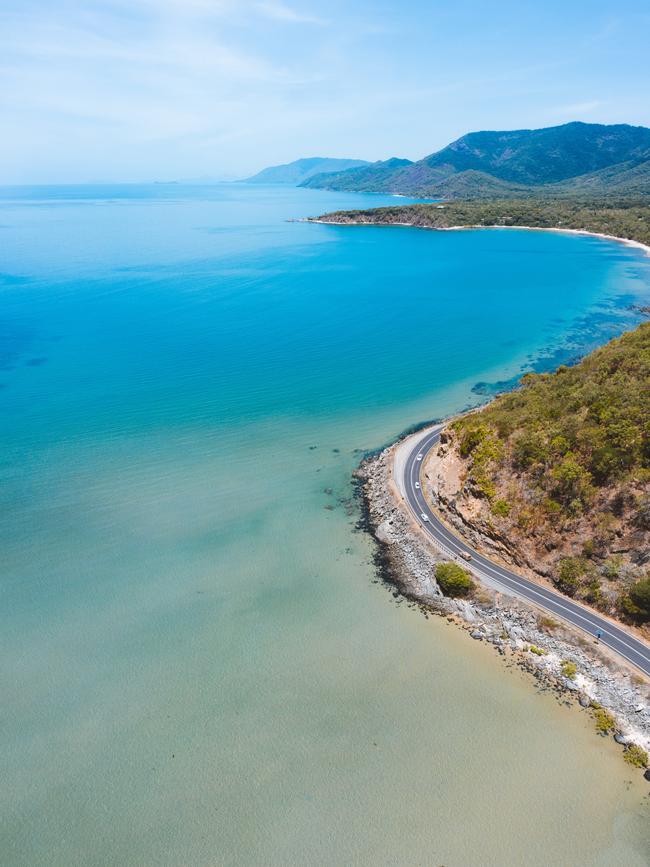 The road from Cairns to Port Douglas before the cyclone.