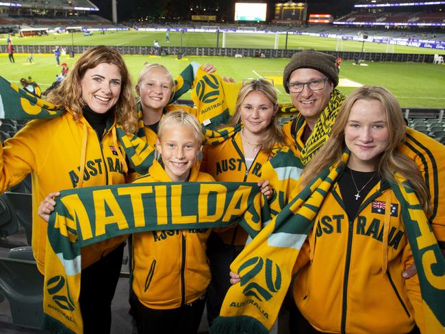 Matilda's vs China at Adelaide Oval. Ansune, Lize, Hestie, Dakota, Francois, Sunet Heydenrych.  31st May 2024. Picture: Brett Hartwig