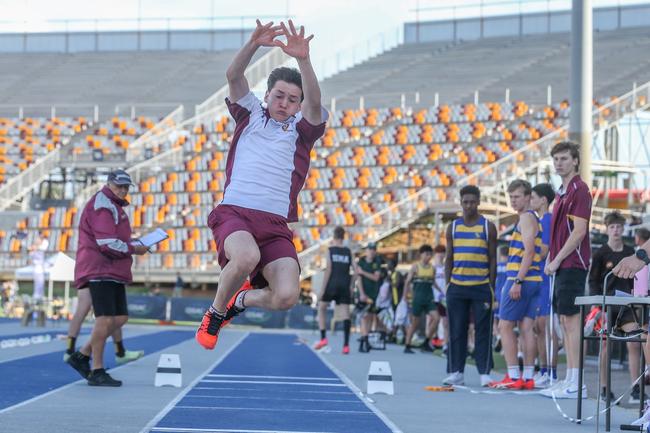 AIC Track &amp; Field Championships from QSAC, Photos by Stephen Archer