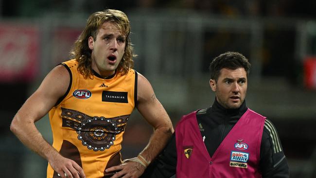 Max Lynch leaves the field in a match in 2022. (Photo by Steve Bell/Getty Images)