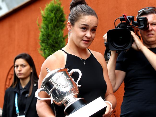 PARIS, FRANCE - JUNE 09: Winner of the womens singles Ashleigh Barty of Australia attends a photo shoot with the winners trophy during Day fifteen of the 2019 French Open at Roland Garros on June 09, 2019 in Paris, France. (Photo by Julian Finney/Getty Images)