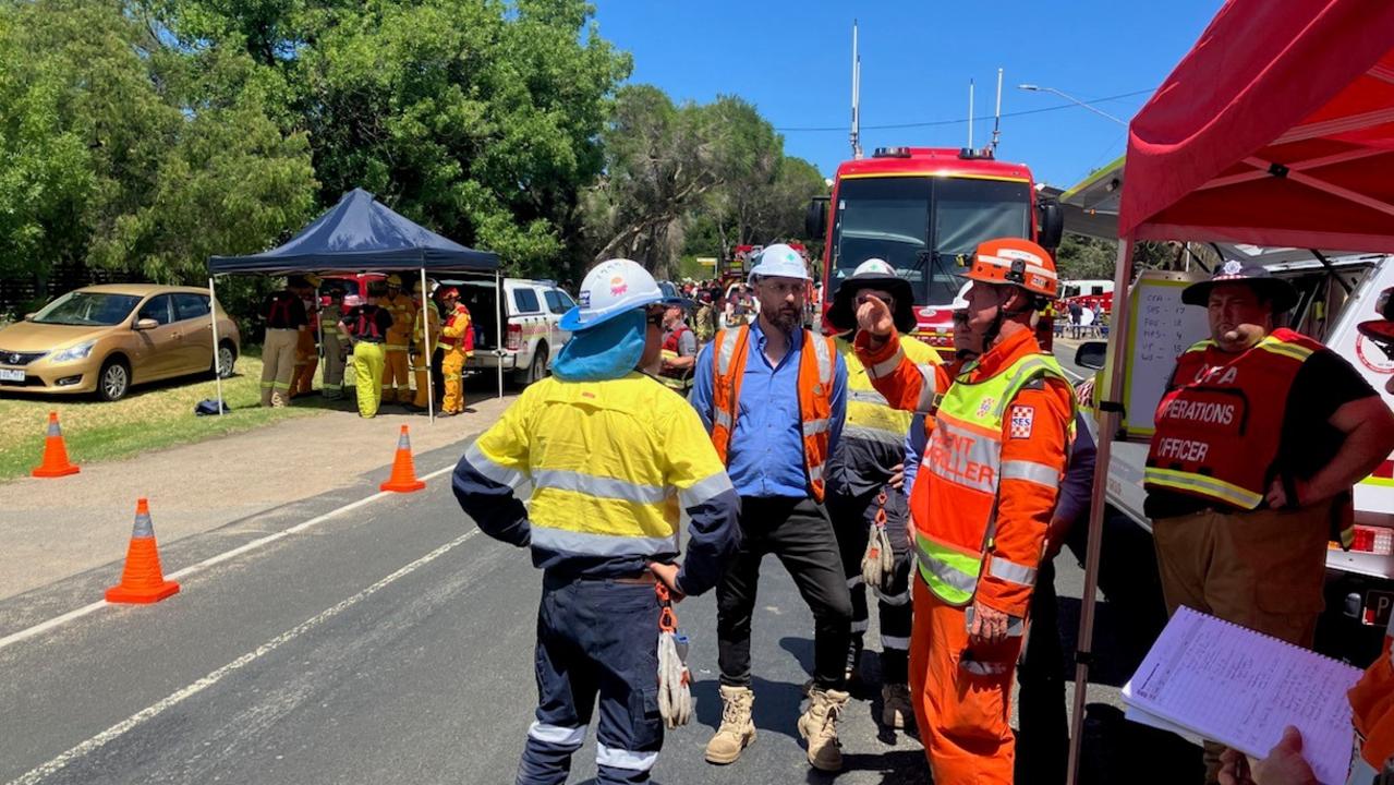 SES Sorrento Unit volunteers responded the McCrae incident. Picture: SES Vic.