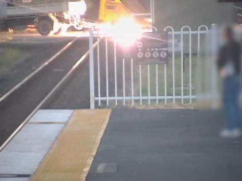 Moment powerlines hit, creating train chaos