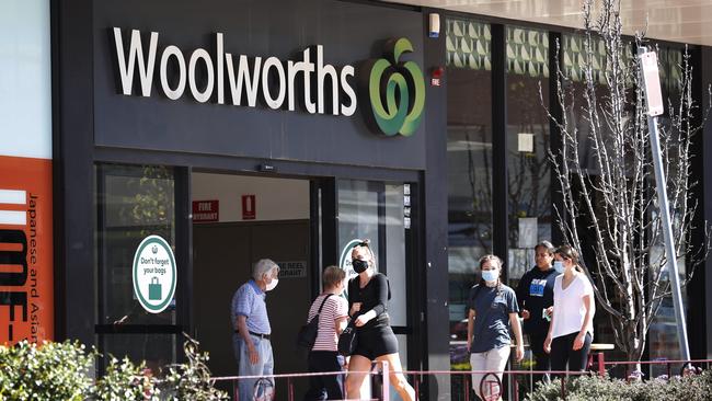 Woolworths will issue its half-year results on February 21. Picture: NCA NewsWire / Nikki Short