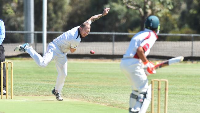 Kieran Atkin bowling for Wallan. Picture: Rob Leeson