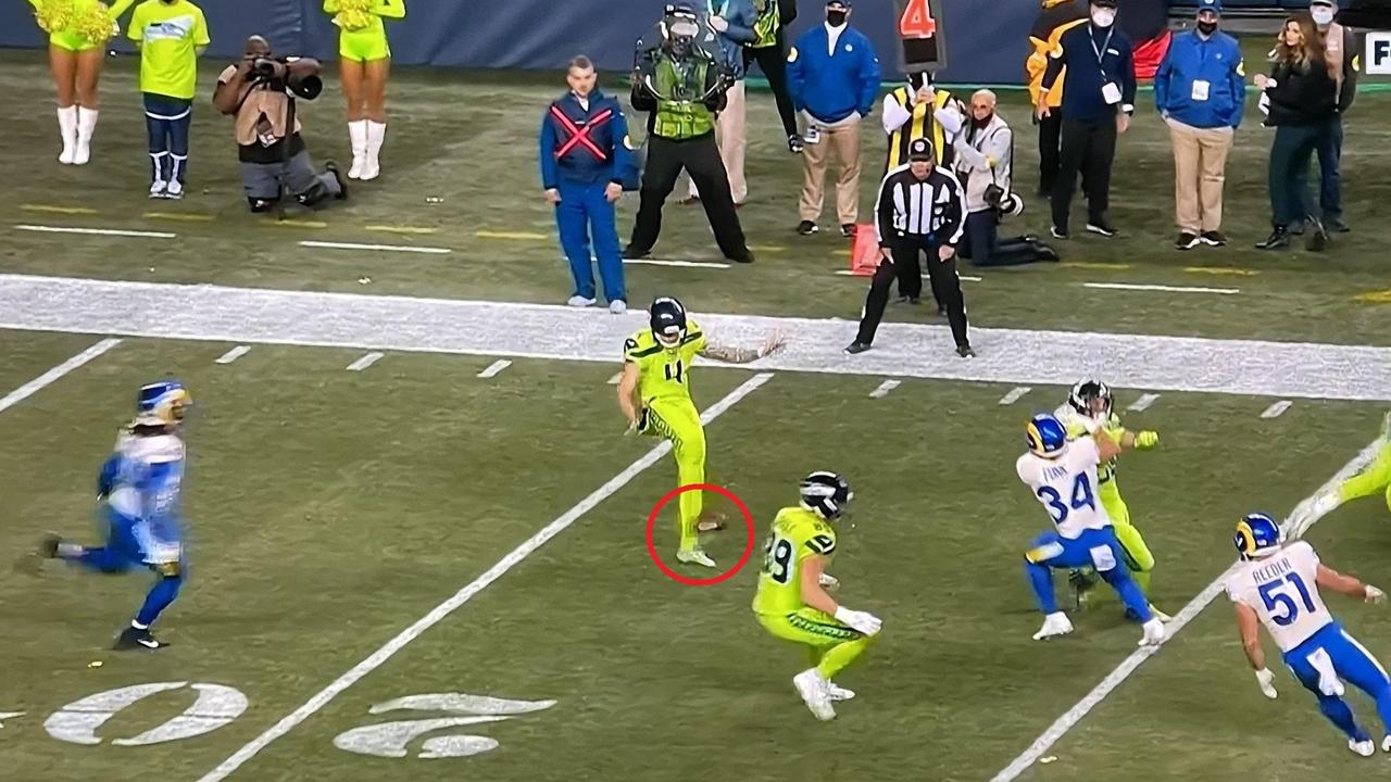 Michael Dickson pulled off a stunning play – and it was all legal.