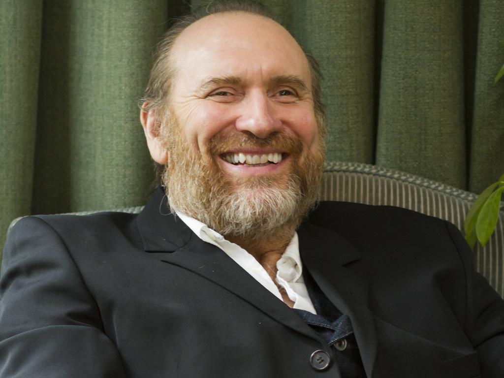 <span class="h2">Man still working</span>Colin Hay of Men at Work fame has released his 12th solo album New Year People, taking on writing, producing, lead vocal and many of the instrumentation duties. <b><a href="http://www.colinhay.com/" title="www.colinhay.com">More details</a></b>