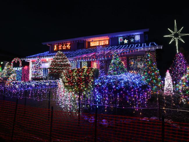 Christmas lights.Cobalt St Keperra Christmas LightsSunday 1st December 2019 (AAP Image - Richard Waugh)