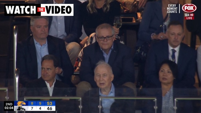 ScoMo booed by AFL crowd (Fox Footy)