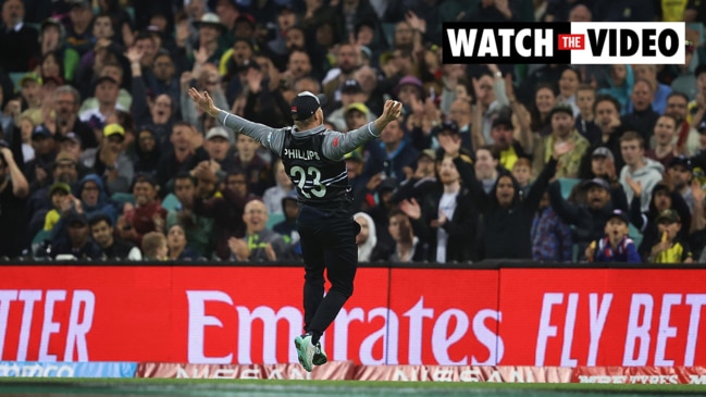 T20 World Cup: New Zealand stun Australia in Super 12 opener