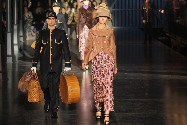 Marc Jacobs Conducts the Louis Vuitton Express - The New York Times