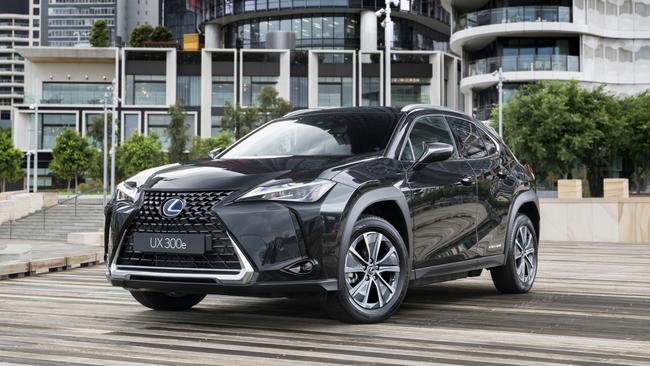 Lexus recenty announced all its vehicles will come with a five-year/unlimited km warranty.