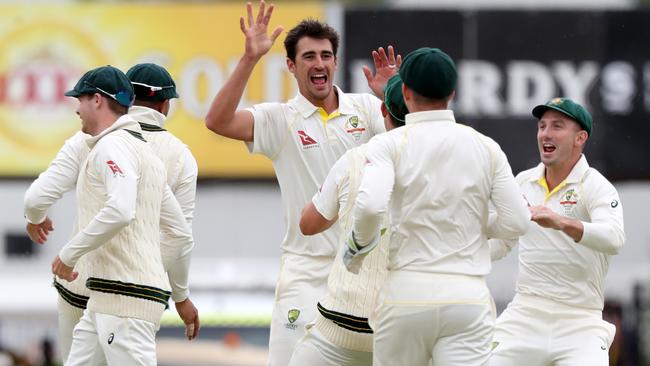 Mitchell Starc claimed the crucial wicket of James Vince late in the final session.