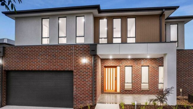 1/6 Koonung Court, Doncaster, sold for more than $1m late last year.