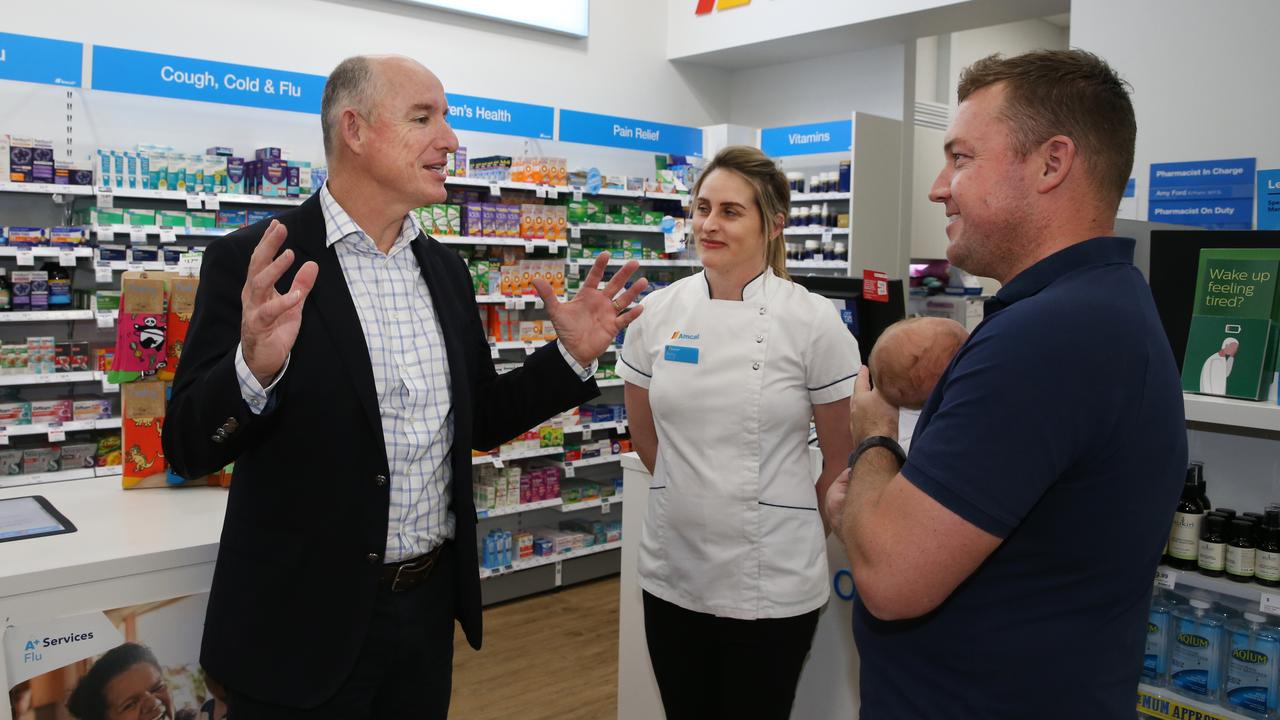 Gold Coast-based Federal MP Stuart Robert meeting with business operators. Picture Glenn Hampson