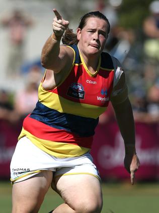 If Sarah Perkins plays well the Crows are likely to win, according to Collingwood’ Kate Sheahan. Picture: Wayne Ludbey