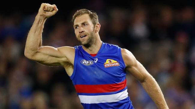 Travis Cloke retires, Collingwood and Western Bulldogs champ to leave AFL