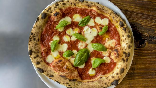 Pizza at Lot 100 in Hay Valley. Picture: Roy Van Der Vegt