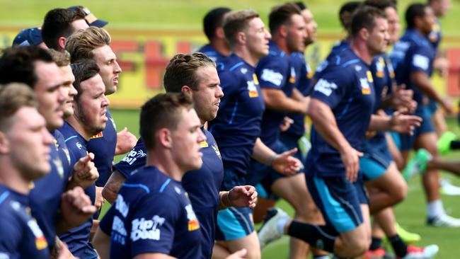 Gold Coast Titans winger Brendan Elliot limps off in NRL trial against ...