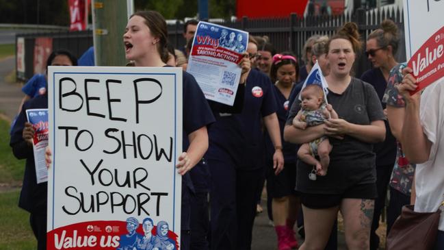 Coffs Harbour public health nurses at their Stop Work rally on Wednesday August 28.