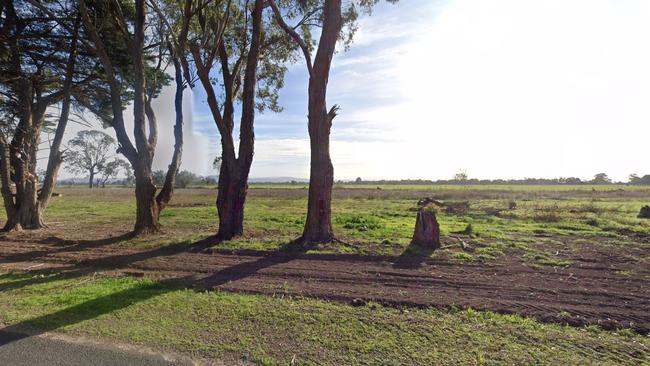 The plane crashed in a paddock near the Tinamba-Glenmaggie Road in Tinamba, Victoria. Picture: Google