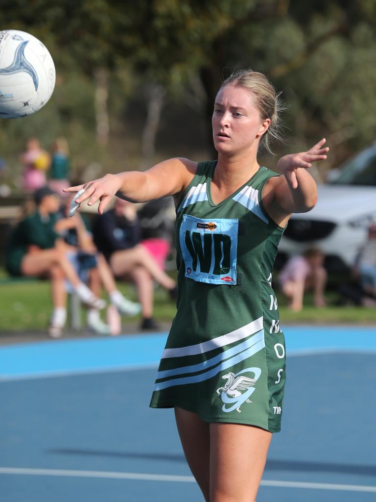 BFNL Netball.- Ammos v Drysdale.  Amateurs Zoey Shaw.  Picture; Mike Dugdale