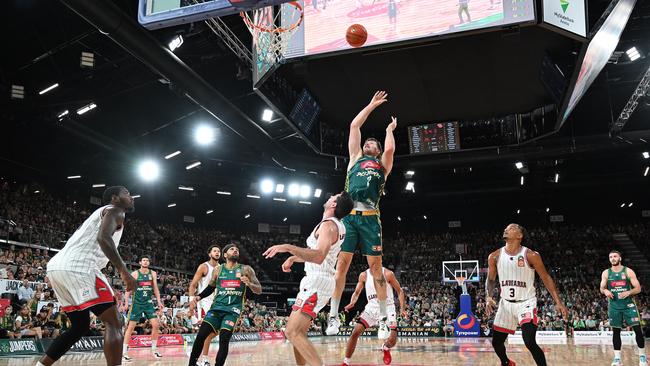 HOBART, AUSTRALIA – FEBRUARY 28: Will Magnay of the Jackjumpers shoots during the NBL Seeding Qualifier match between Tasmania Jackjumpers and Illawarra Hawks at MyState Bank Arena, on February 28, 2024, in Hobart, Australia. (Photo by Steve Bell/Getty Images)