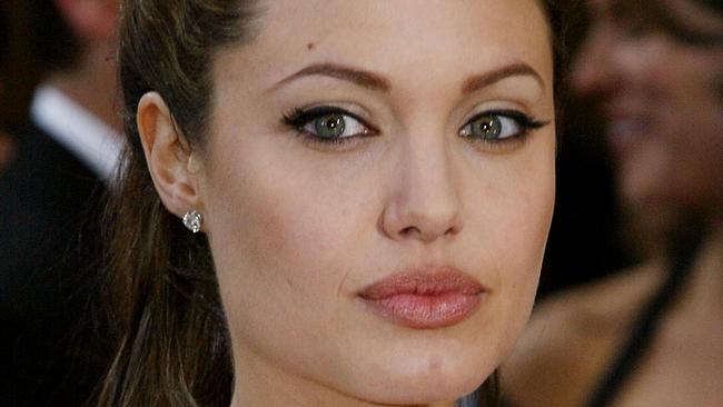 Angelina Jolie ‘i Dont Enjoy Being Single The Advertiser 