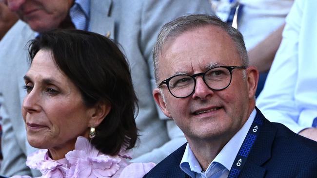 Mr Albanese sat next to the Australian Open Chairman Jayne Hrdlicka during the match.